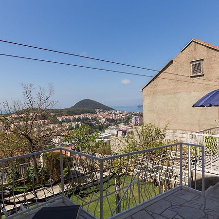 Apartment Mili - Two Bedroom Apartment With Terrace And Sea View Sinjska 15 杜布罗夫尼克 外观 照片